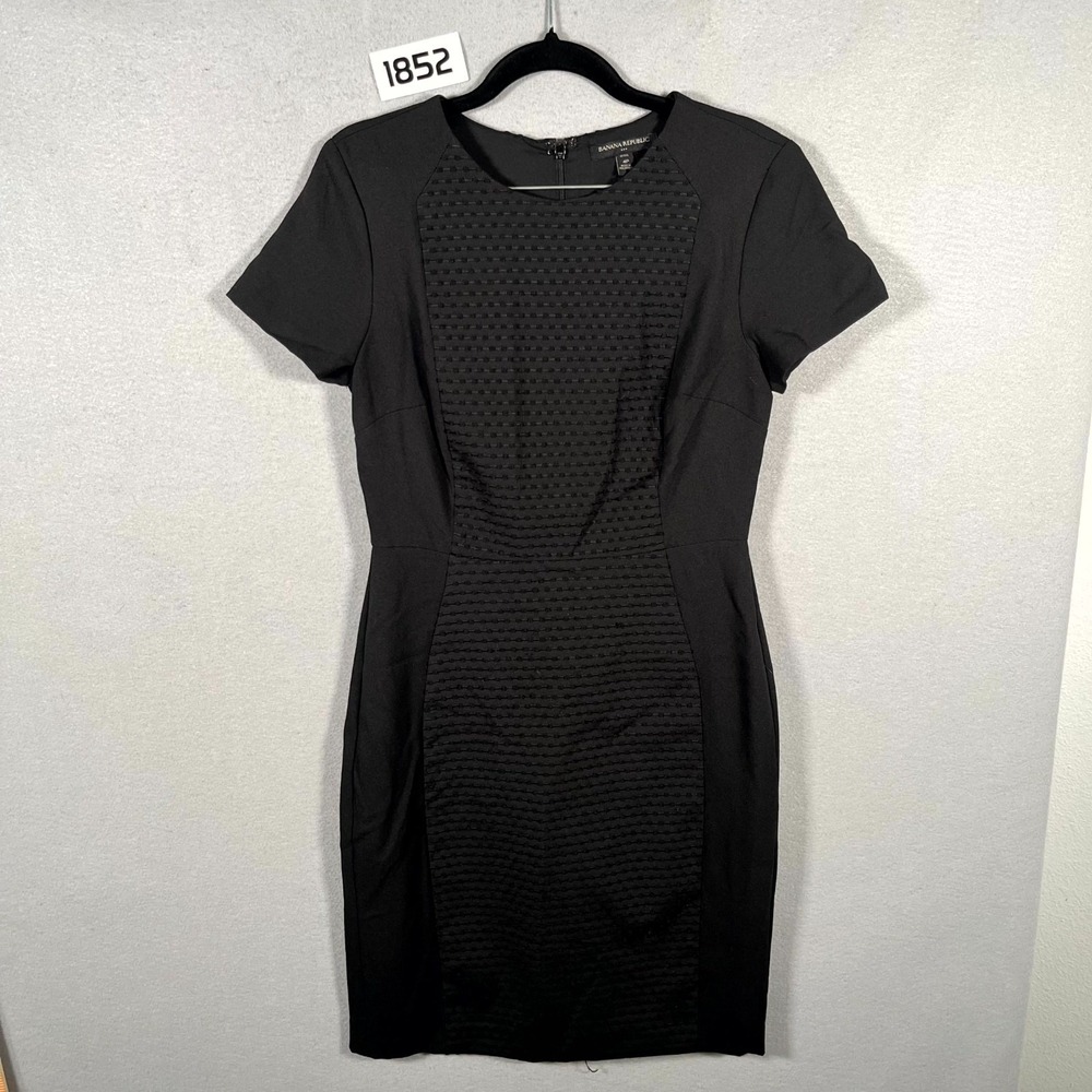 Banana Republic Sheath Dress Women 4 Petite Black Swiss Dot Back Zip‎ Round Neck